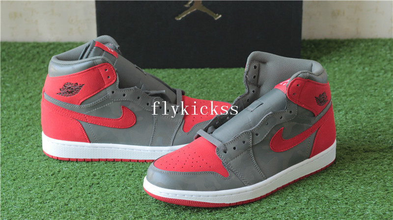 Air Jordan 1 Retro High Camo In River Rock